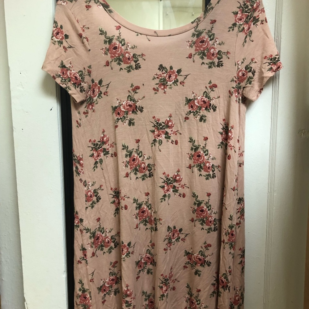 Floral shift dress